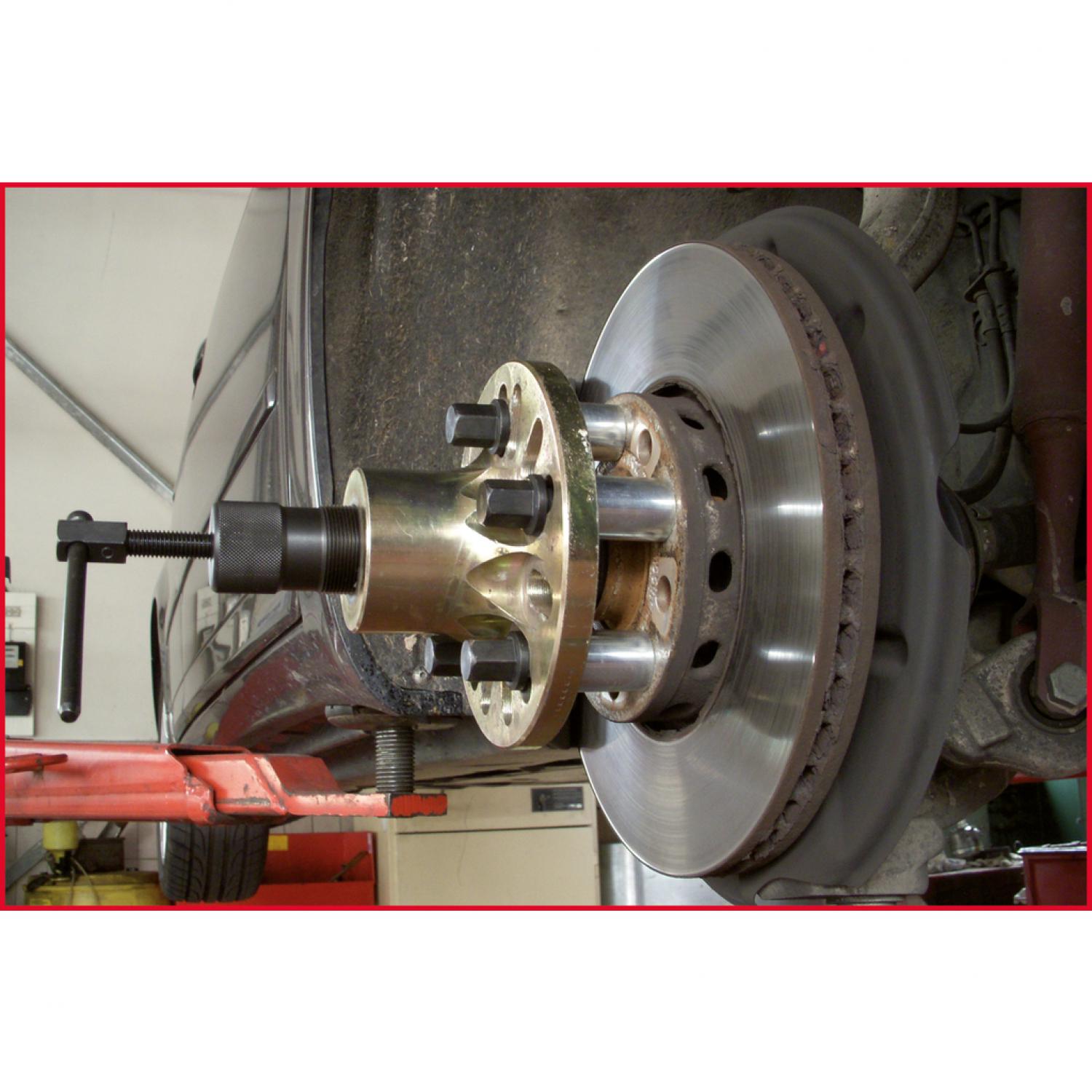 картинка Дополнительный комплект для демонтажа ступиц колес и карданного вала, из 21 предмета от магазина "Элит-инструмент"