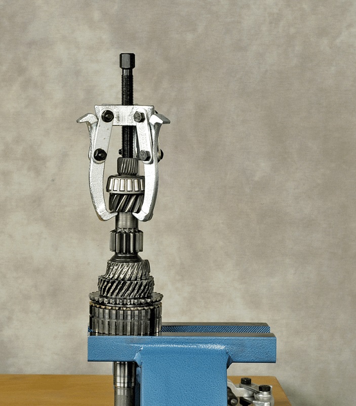 картинка Универсальный трёхзахватный съёмник с разворотными захватами Kukko 203-0 магазин "Элит-инструмент" являющийся официальным дистрибьютором в России  картинка Универсальный трёхзахватный съёмник с разворотными захватами Kukko 203-0 от магазина "Элит-инструмент"