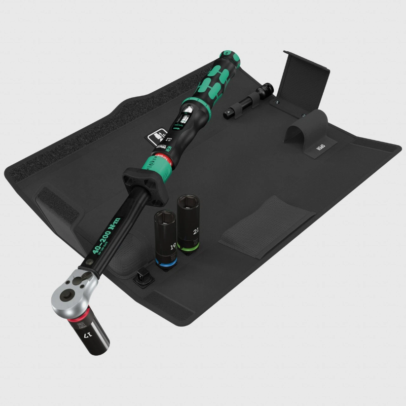 картинка Набор WERA 05075790001: динамометрический ключ C 3 Lock серии Click-Torque, регулируемый, реверсная трещотка, функция отключения затяжки (Torque Lock), 40-200 Нм, 1/2" + головки, для замены автомобильных колес, 6 предметов от магазина "Элит-инструмент"