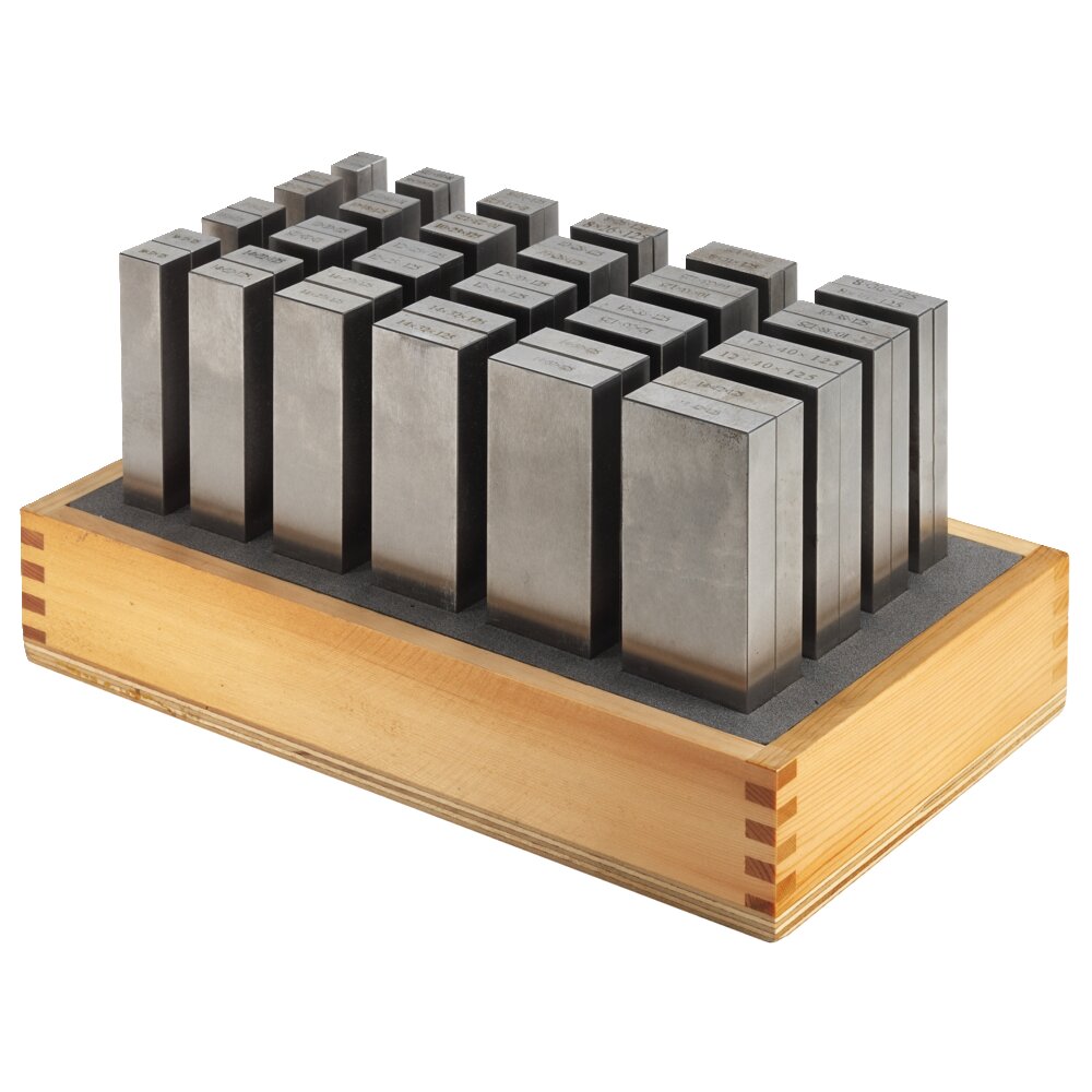 Параллельная опора, установленная на деревянной подставке АМF 75614