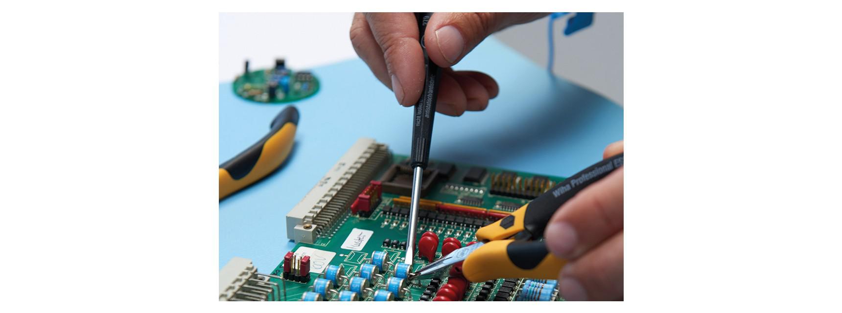 картинка Отвертка TORX PLUS® Precision ESD 278IP WIHA 27765 от магазина "Элит-инструмент"