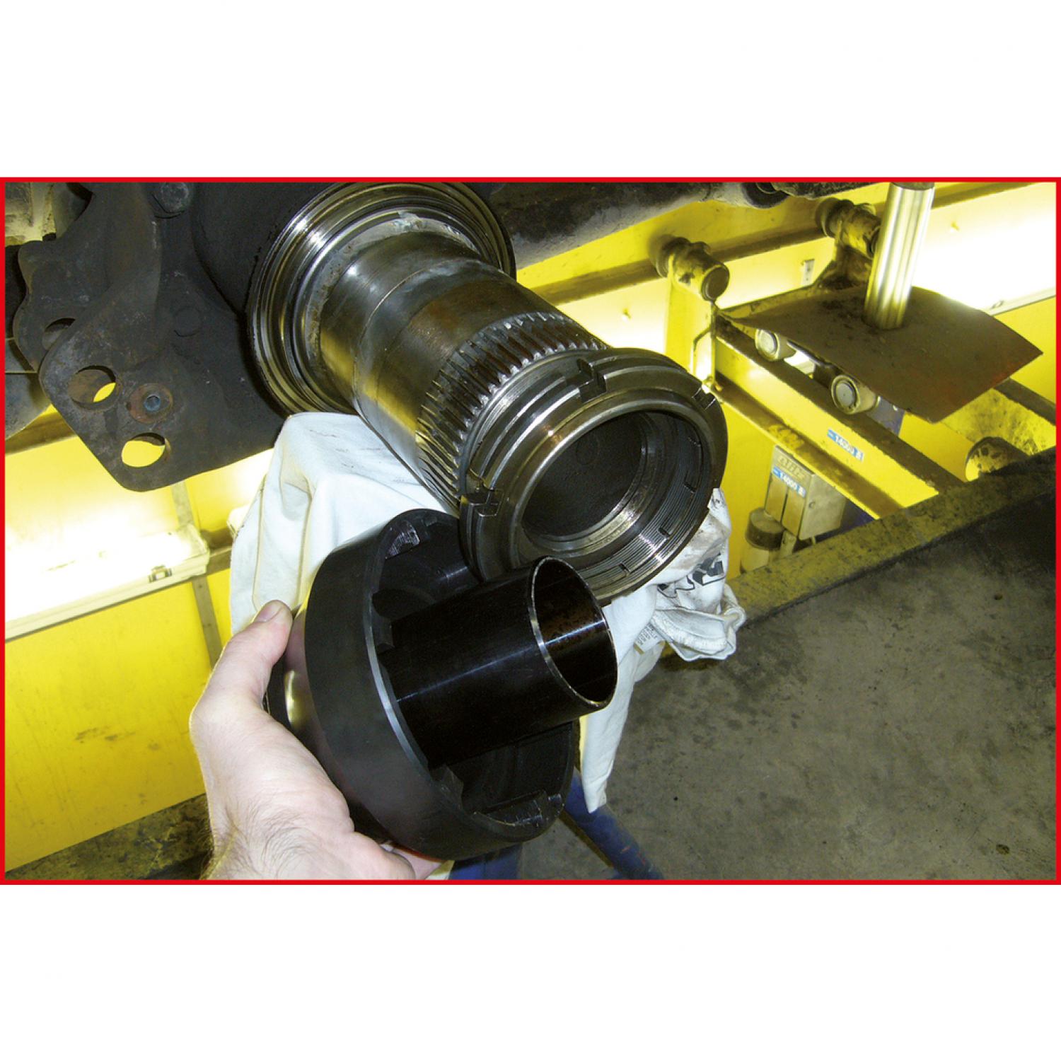 картинка Ключ для шлицевых гаек 3/4" с 6 цапфами для MAN, 95-115 мм от магазина "Элит-инструмент"