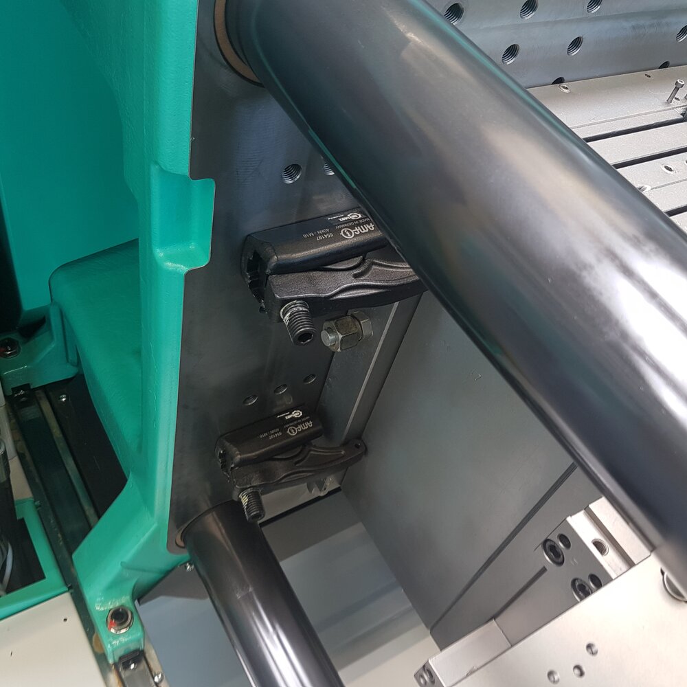 картинка Силовой зажим АМF 562184 от магазина "Элит-инструмент"