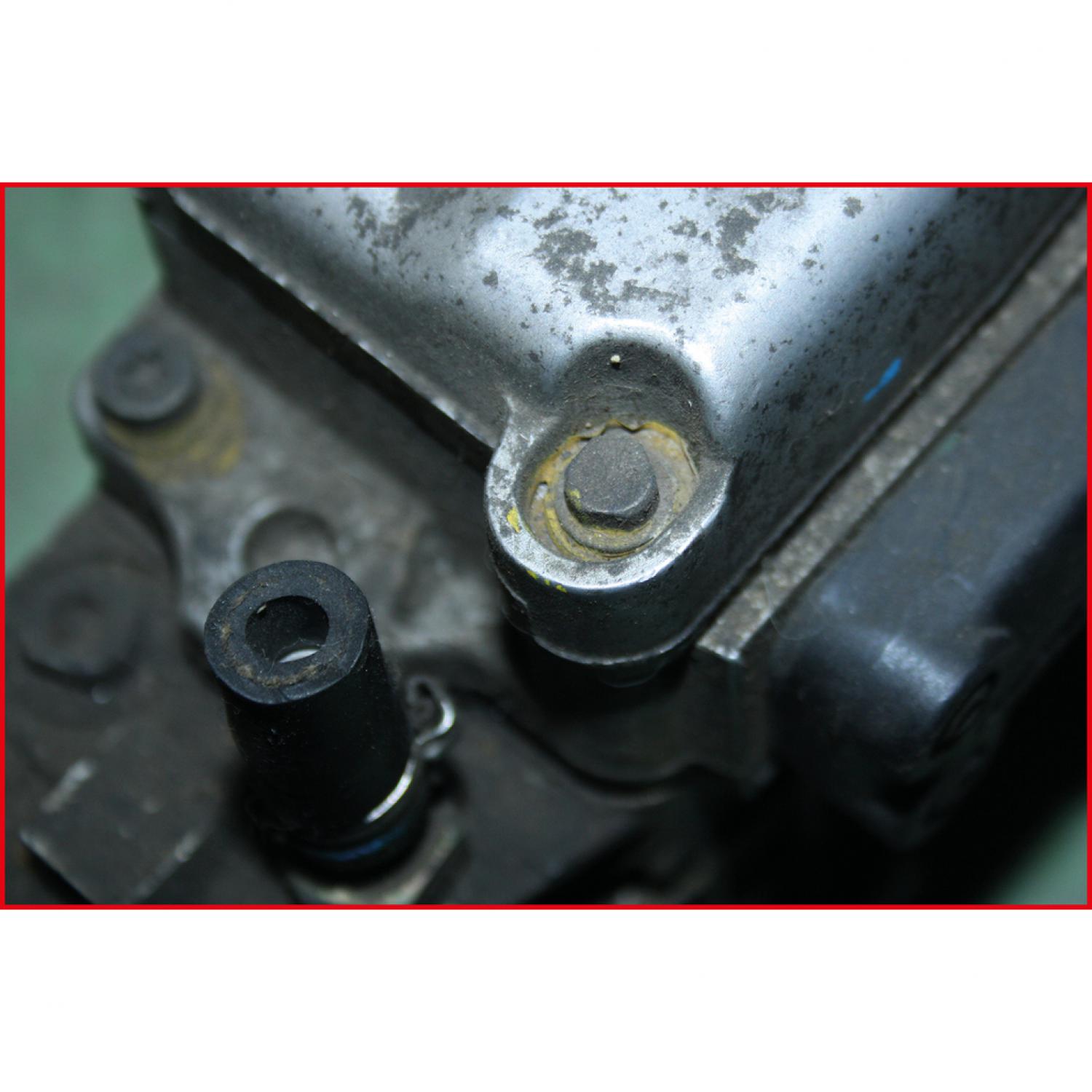 картинка Комплект торцовых головок для впрыскивающего топливного насоса Bosch, 2 шт от магазина "Элит-инструмент"
