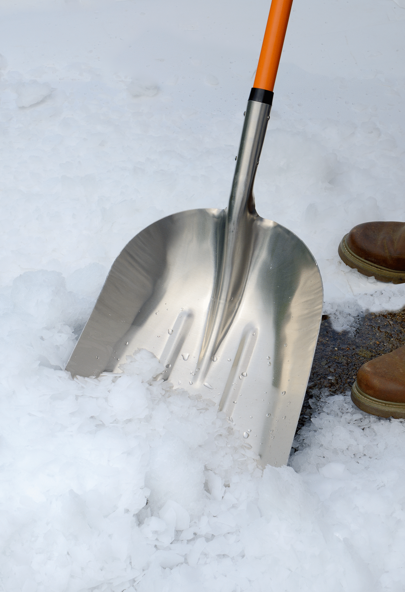 картинка Лопата для уборки снега BAHCO LST-73524 от магазина "Элит-инструмент"